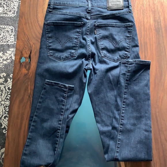 Levi’s - Picture 5 of 7